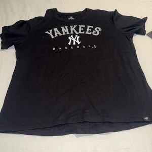 New York Yankees Fanatics Women's Home Run Legacy T-Shirt‎ Large